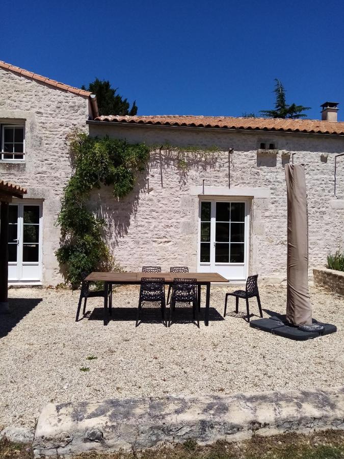 La Marsaisienne Hotel Exterior foto